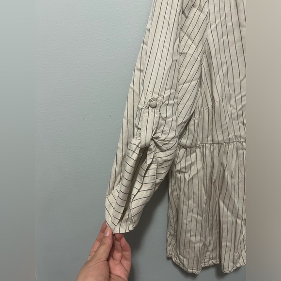 Torrid Plus Size Rayon Twill Button Front Top - Picture 5 of 11